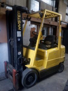 1998 Hyster 5000 pound forklift for sale