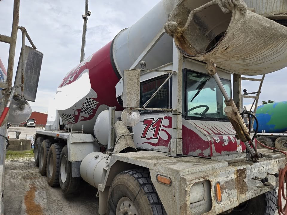 2005 Terex 5 axle Front Discharge Mixer