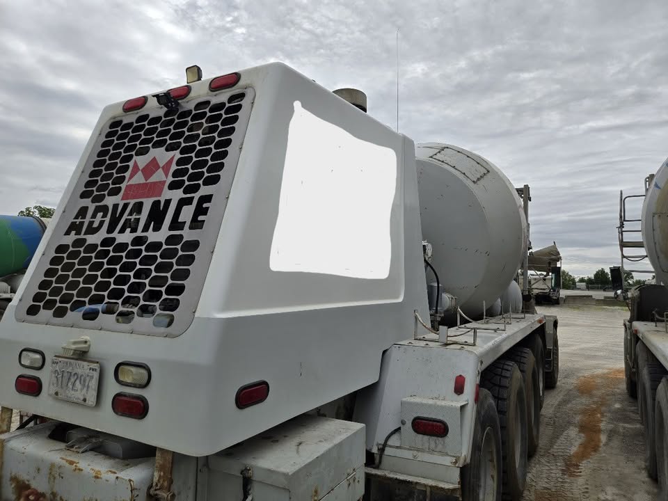 2005 Terex 5 axle Front Discharge Mixer - Image 8