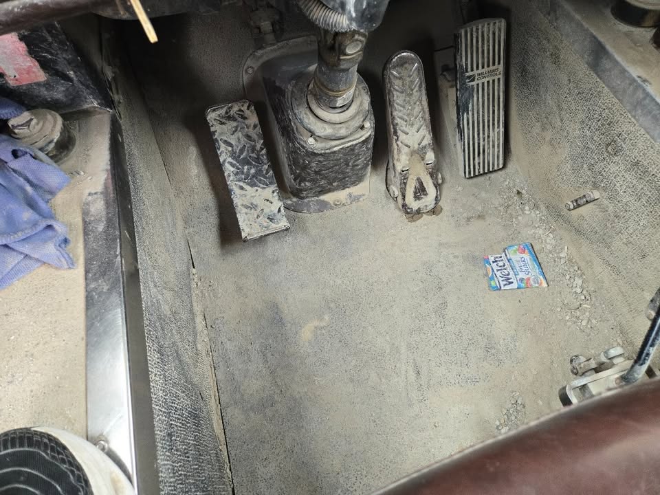 2005 Terex 5 axle Front Discharge Mixer - Image 7