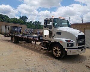 2025 Mack Flatbed with Folding Ramps