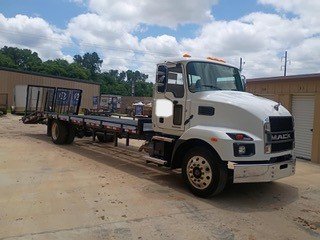 2025 Mack Flatbed with Folding Ramps