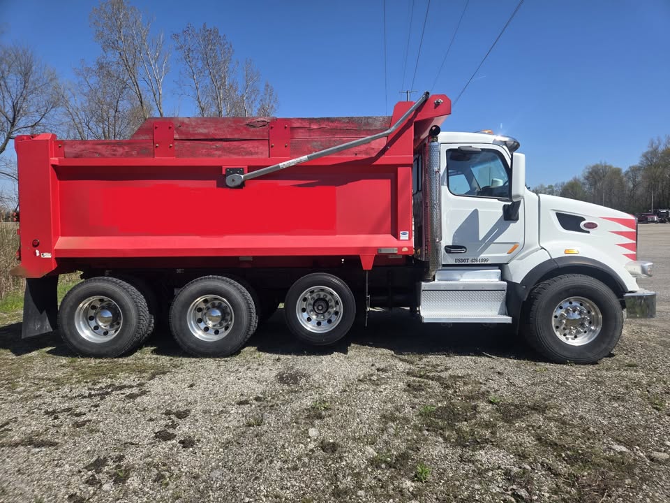 2018 Peterbilt Tri-Axle Dump Truck - Image 3