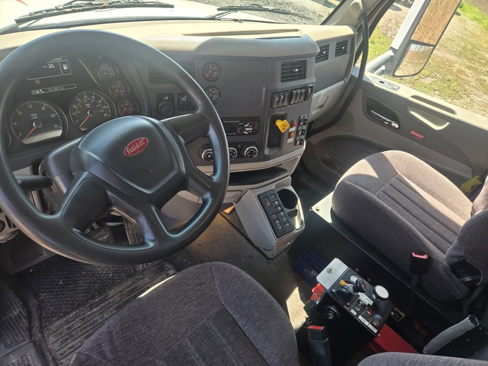 2018 Peterbilt Tri-Axle Dump Truck - Image 6