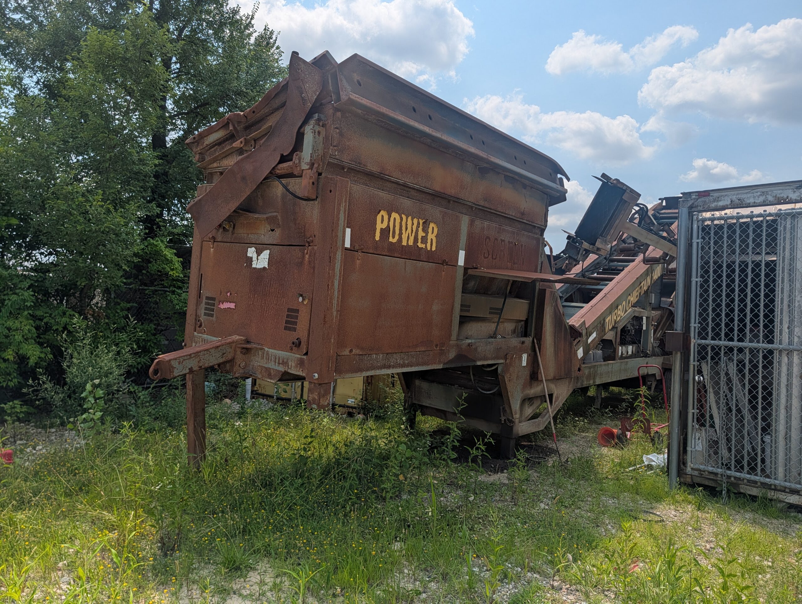 Inertia Model 5066 LPR Crusher with Radial Stackers - Image 3