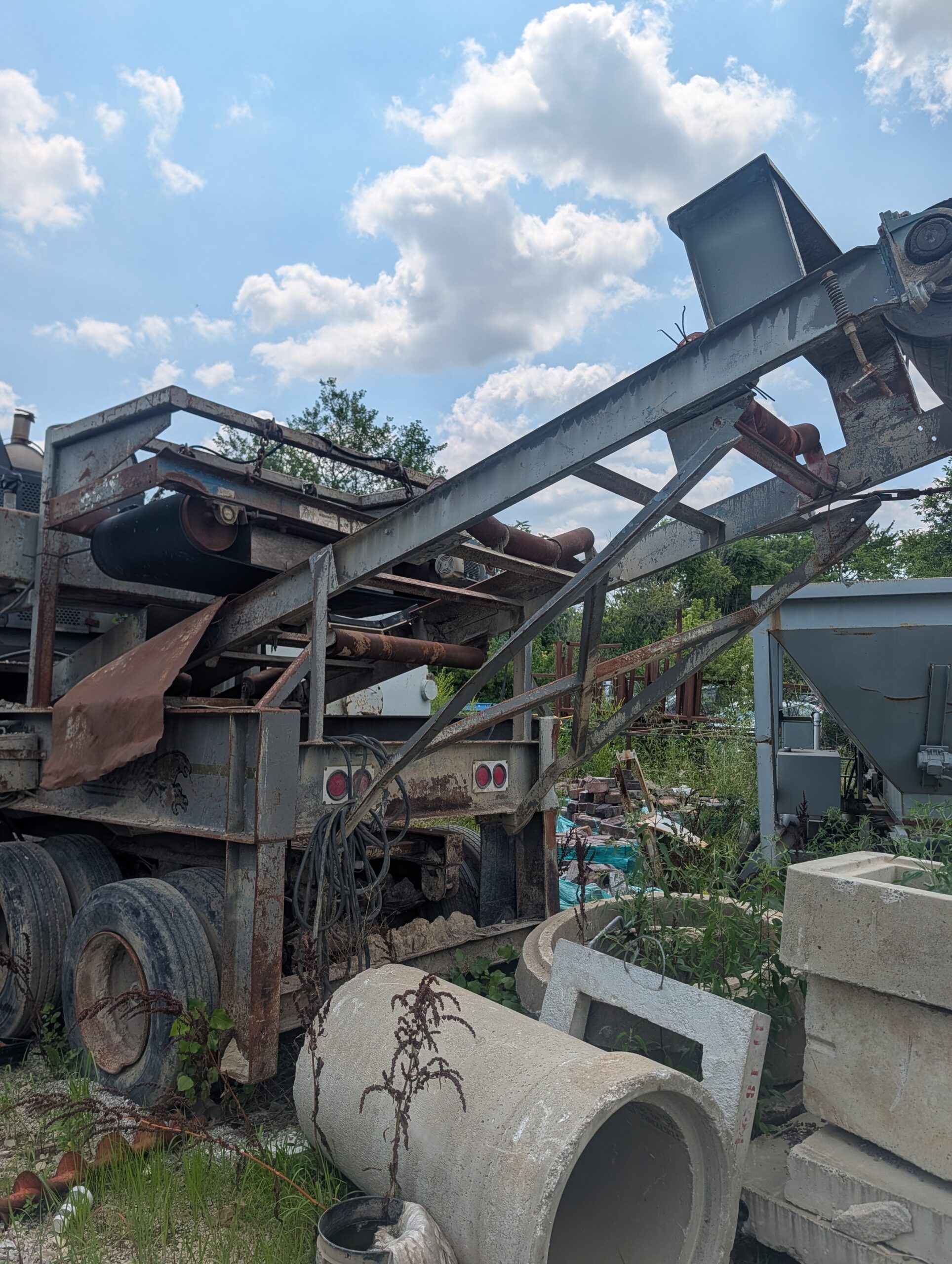 Inertia Model 5066 LPR Crusher with Radial Stackers - Image 8