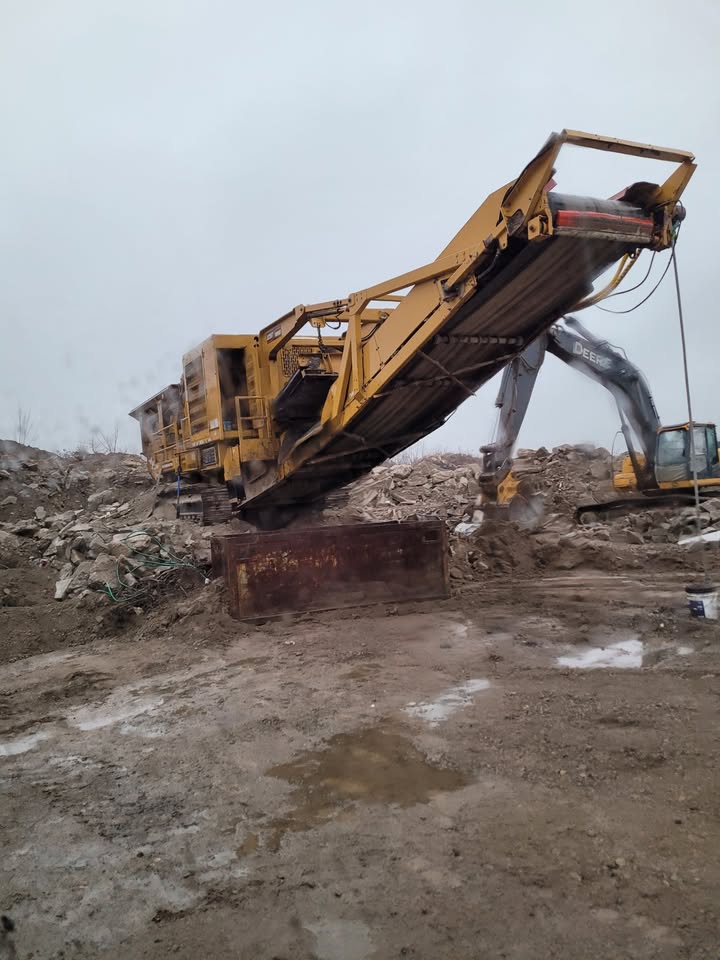 Screen Machine model 5256T Impact Crusher - Image 3